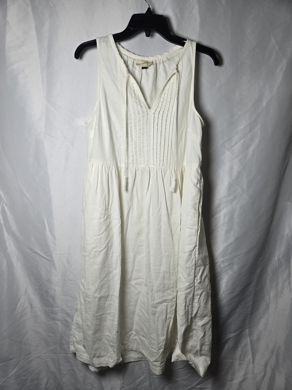 Universal Thread Cream Pintuck Sleeveless Midi Dress